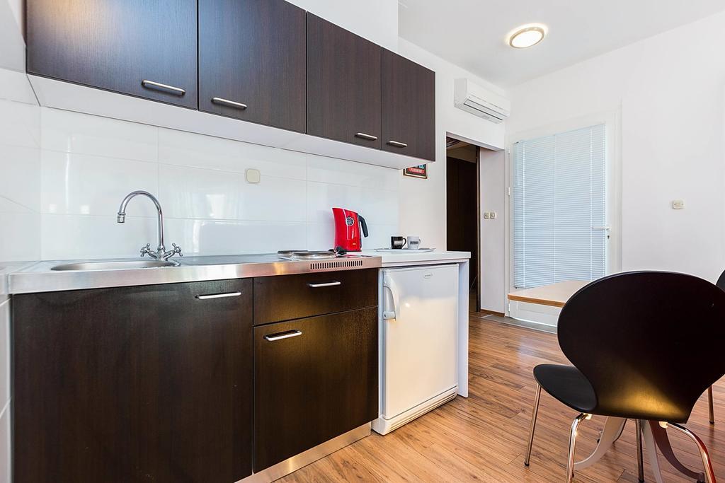 Apartments Dada 비오그라드나모루 객실 사진